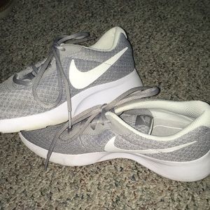 Nike Tanjun Athletic Shoes